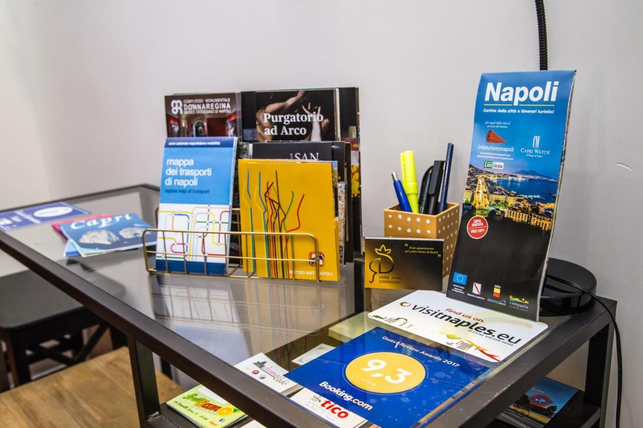 Domus Donnaregina Apartments Napoli Ngoại thất bức ảnh