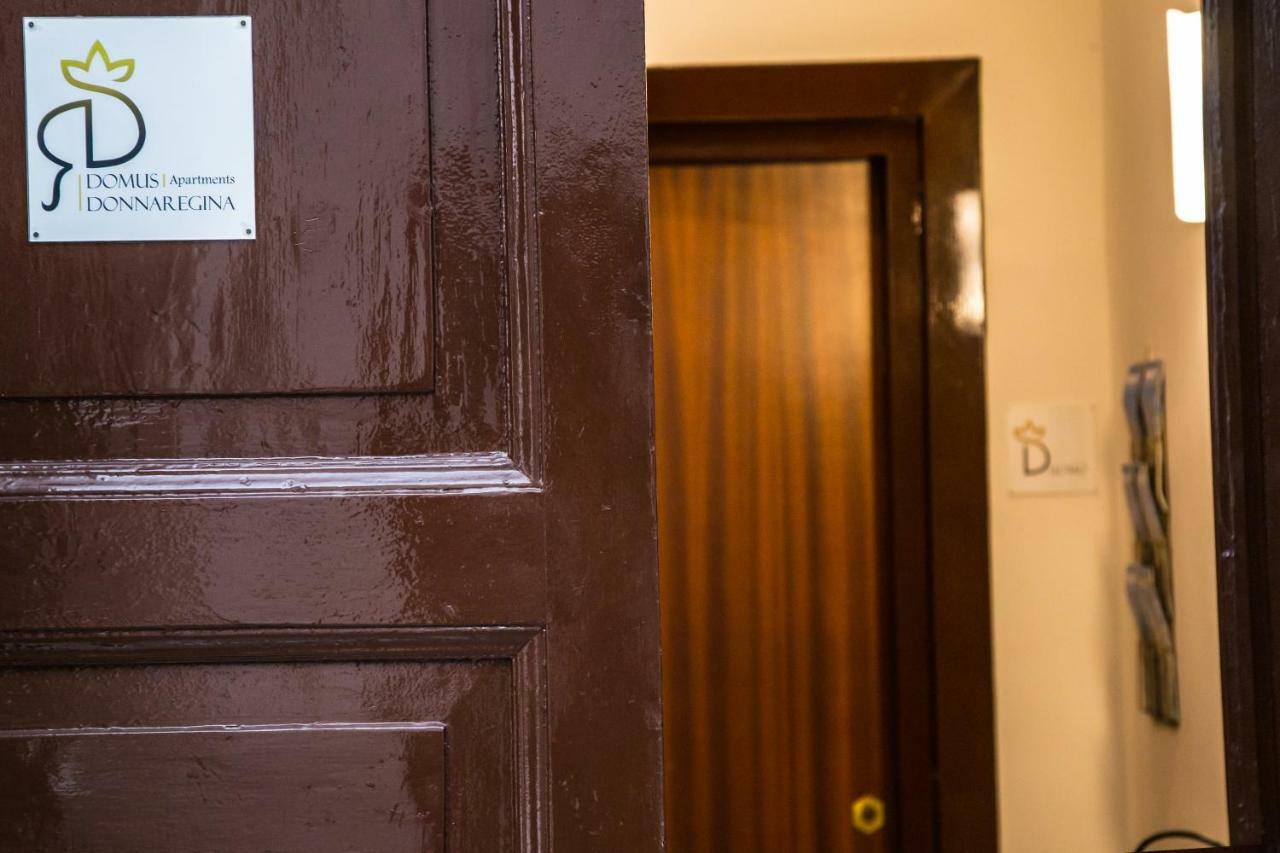 Domus Donnaregina Apartments Napoli Ngoại thất bức ảnh