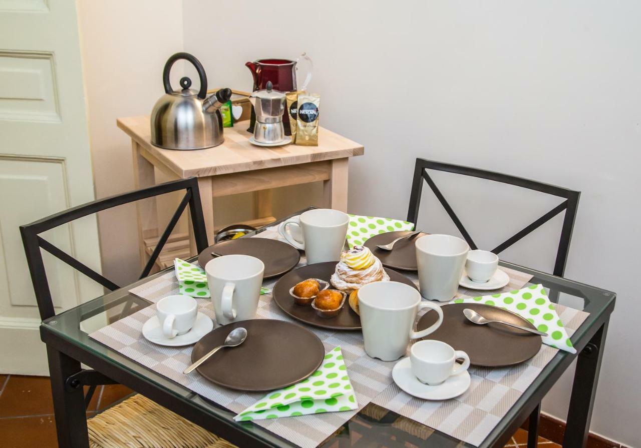 Domus Donnaregina Apartments Napoli Ngoại thất bức ảnh