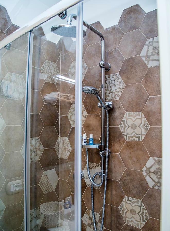 Domus Donnaregina Apartments Napoli Ngoại thất bức ảnh