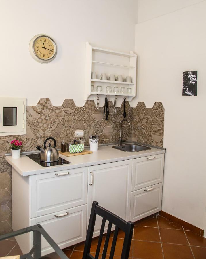 Domus Donnaregina Apartments Napoli Ngoại thất bức ảnh