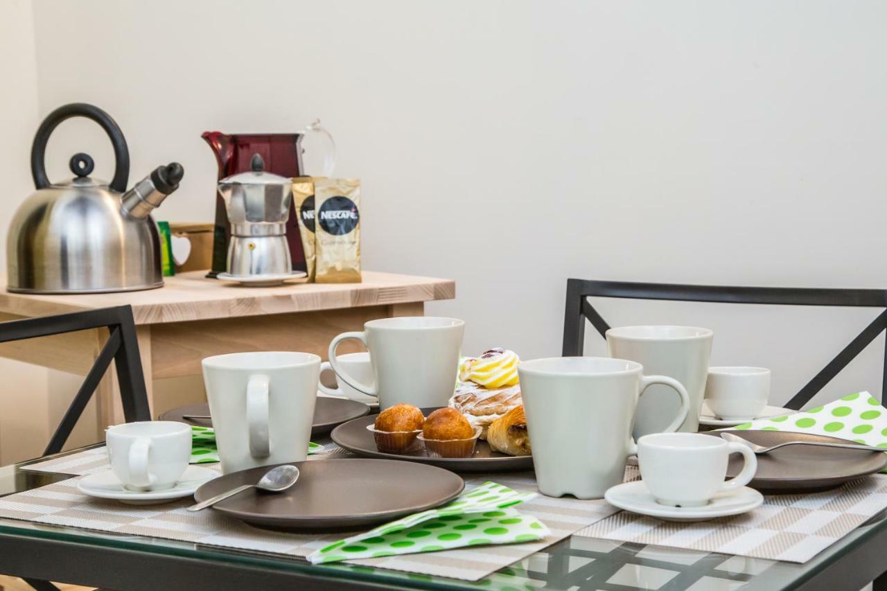 Domus Donnaregina Apartments Napoli Ngoại thất bức ảnh