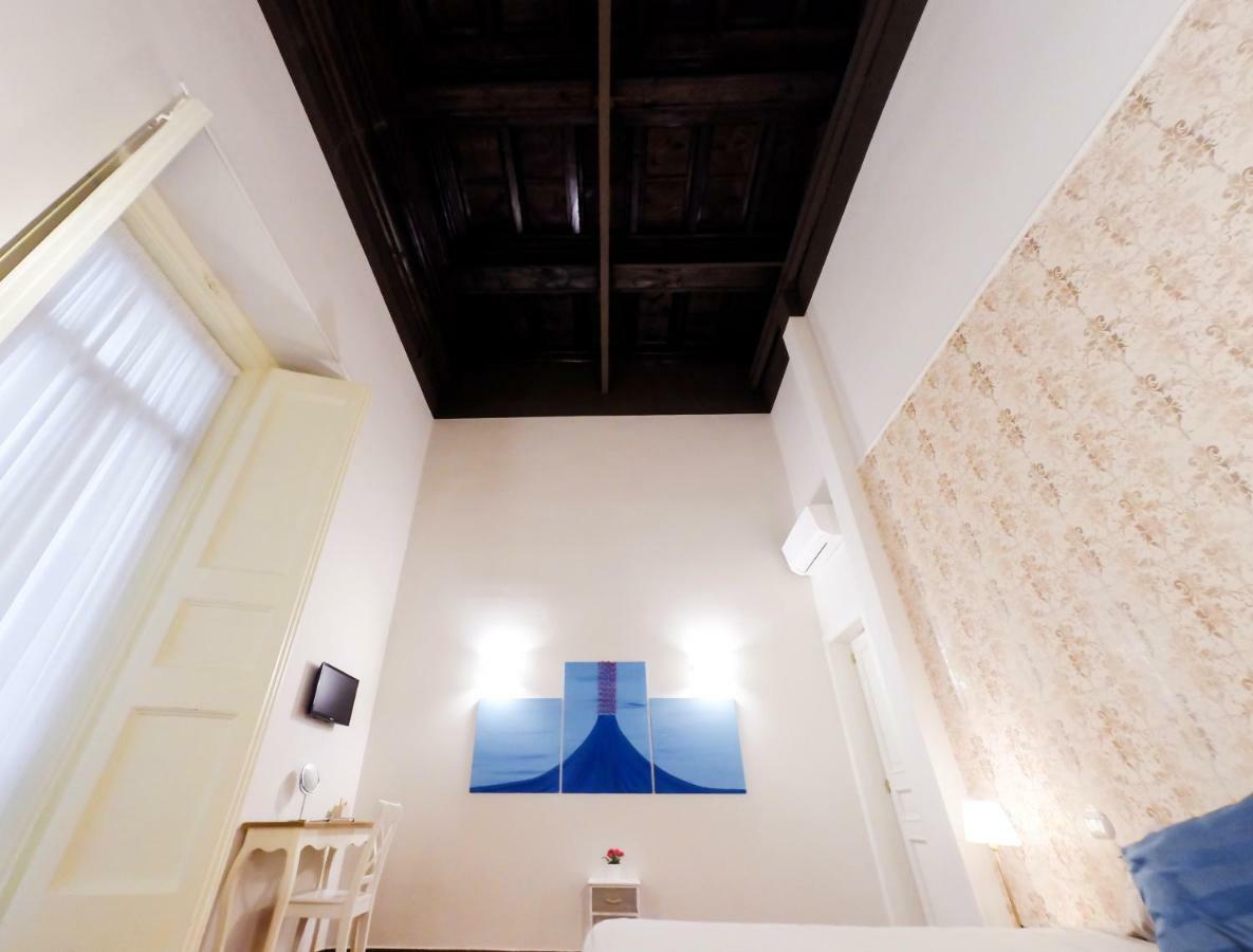 Domus Donnaregina Apartments Napoli Ngoại thất bức ảnh